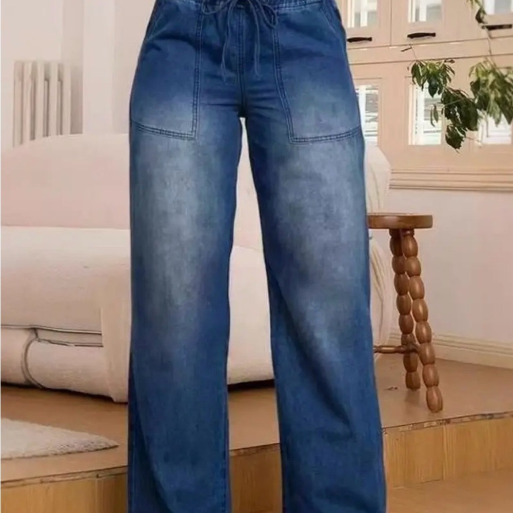 Classic Blue Women's Straight Leg high waisted Jeans